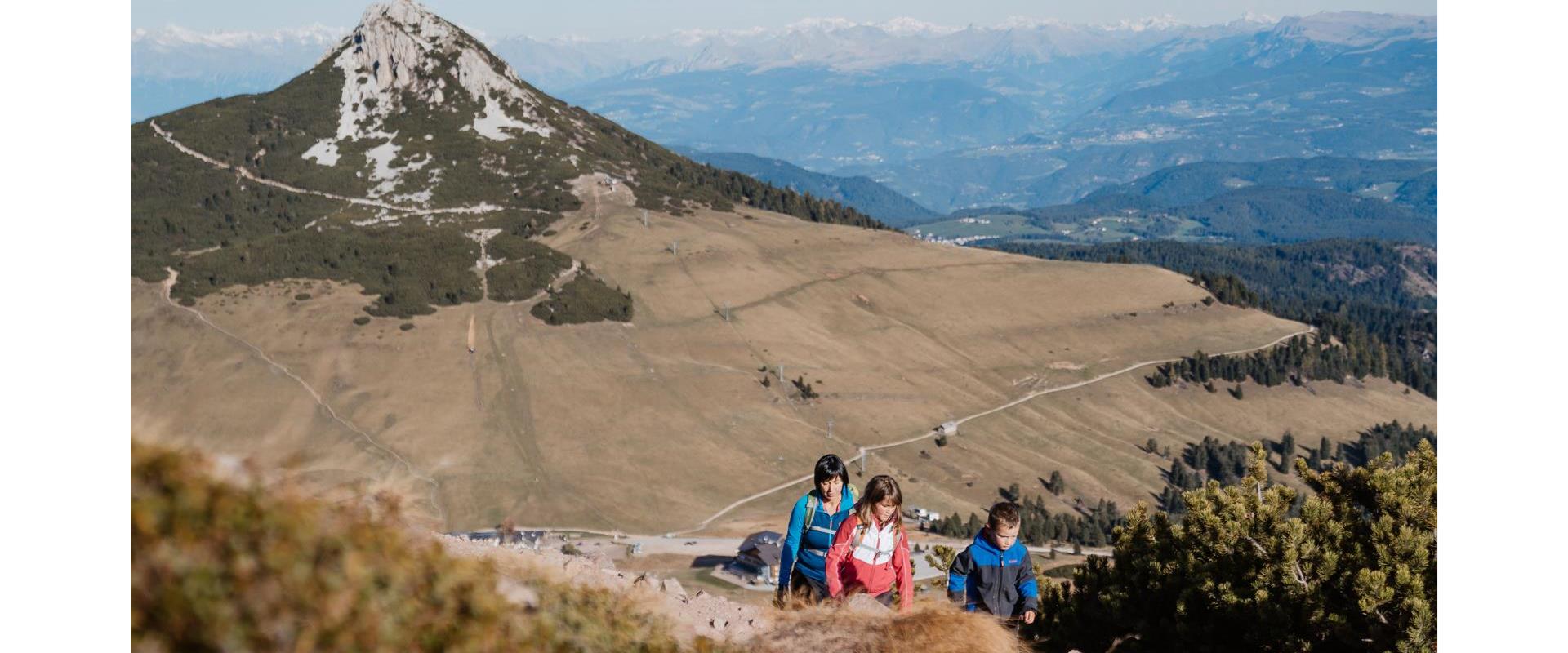 Schwarz Weiß Weitwanderweg